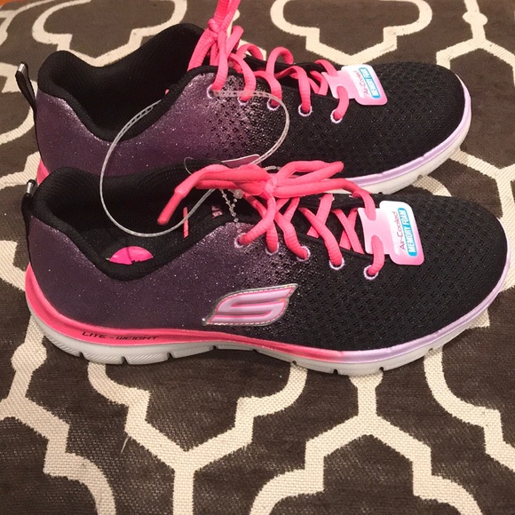 girls sketchers size 4